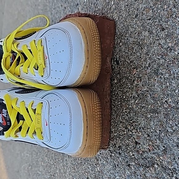 Nike Air Force 1 LV8 Go The Extra Smile - Picture 5 of 17